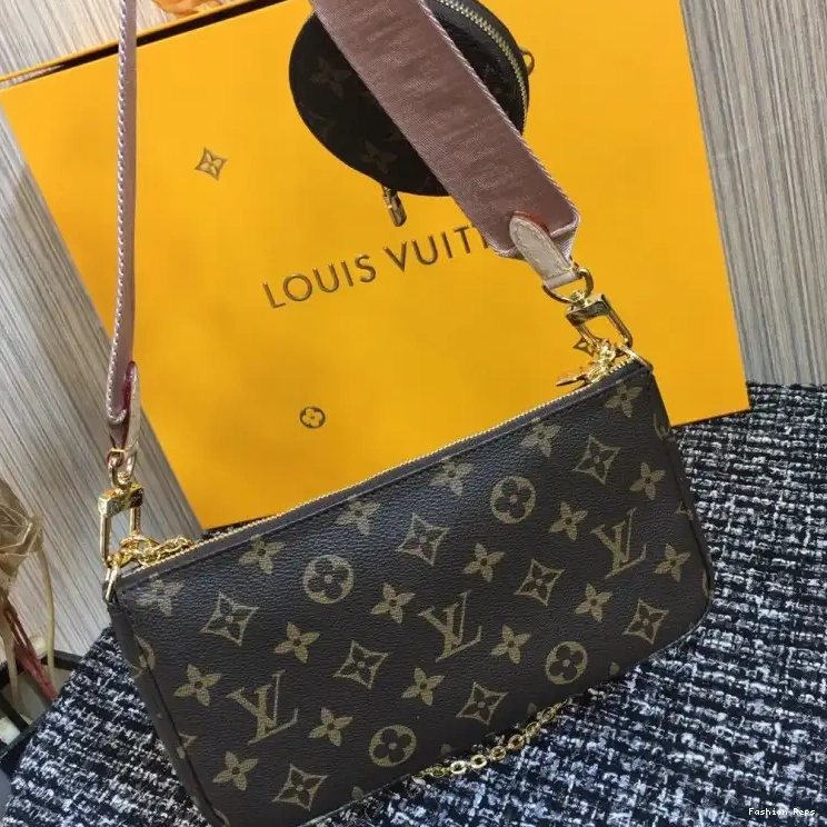 Fashion Reps 20B570030 LV Bags 0501